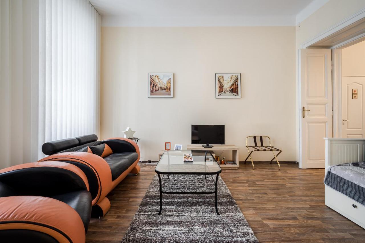 Pyvo Street Home With Balcony By Nw Budapest Exterior foto